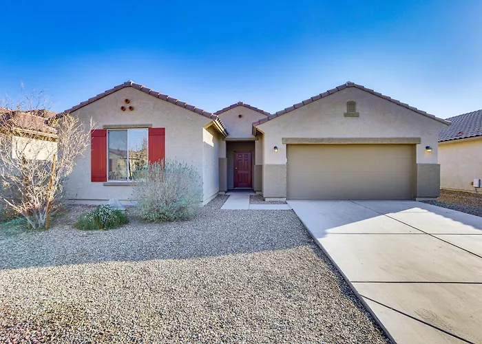7 Mi To State Farm Stadium: Pet-friendly Retreat!