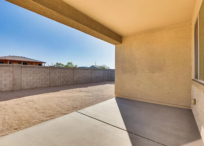 7 Mi To State Farm Stadium: Pet-friendly Retreat! Peoria